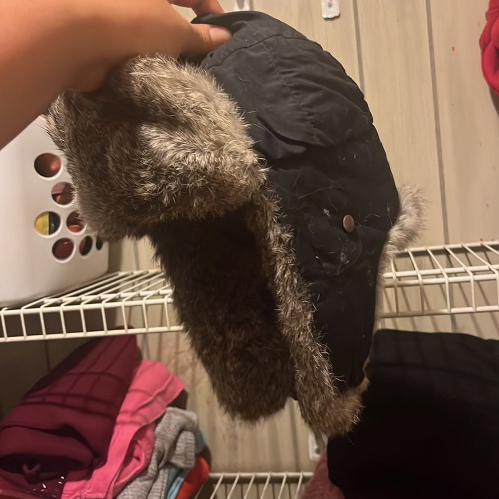 Fur Rabbit Trim Hat - Picture 3 of 4
